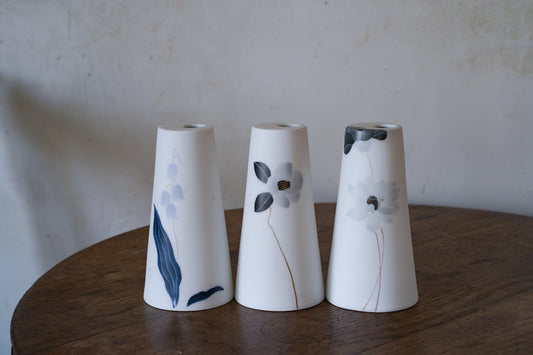 眞窯|瀬戸染付焼 一輪挿し