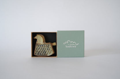 A small horse（vase）